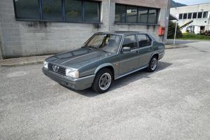 Alfa Romeo 90 2.5 Quadrifoglio Oro Zender