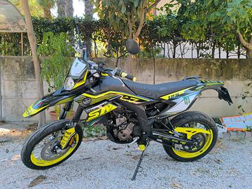 Motard Mondial SMX 125 usata
