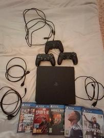 PS4 500GB giochi e controller (leggi descrizione)