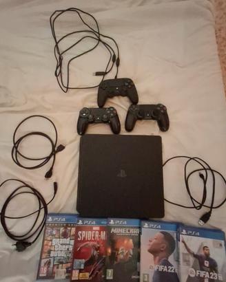 PS4 500GB giochi e controller (leggi descrizione)
