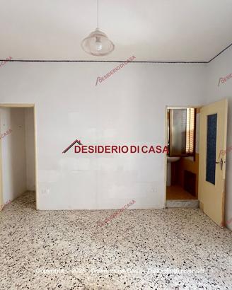 Casa, Campofelice di Roccella.