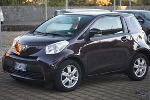 Toyota iQ 1.0 Multidrive