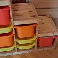 Cassettiera IKEA in legno con contenitori