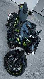 moto Kawasaki 