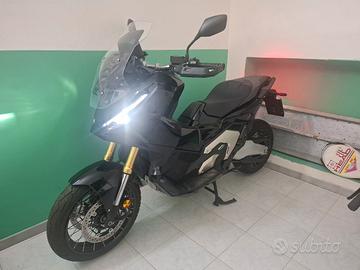 Honda X-adv 750