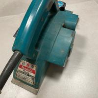 Piallatrice Makita 1923B