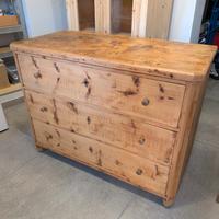 comò Cassettone in cirmolo antico 