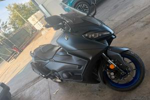 Tmax 560