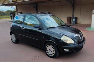 Lancia Ypsilon 1.2 16v  Platino 