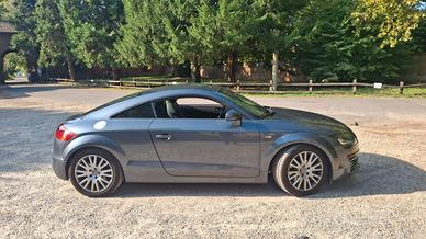 AUDI TT 3.2 S-Line 