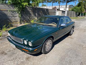 Jaguar Daimler 4.0
