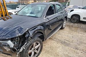 AUDI Q5 2019 S-LINE AUT.4.0 SINISTRATA