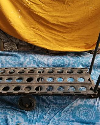 carrello in ferro manuale