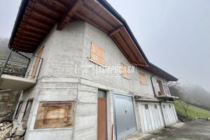 SOLUZIONE INDIPENDENTE CON BOX E CANTINA