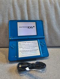 Nintendo DSi XL blu con caricatore 