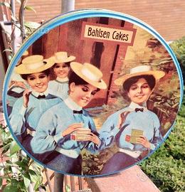 Vecchia scatola di latta