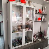 Mobile da soggiorno con vetrinetta