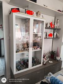 Mobile da soggiorno con vetrinetta