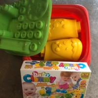 Tavolino gioco con mattoncini morbidi