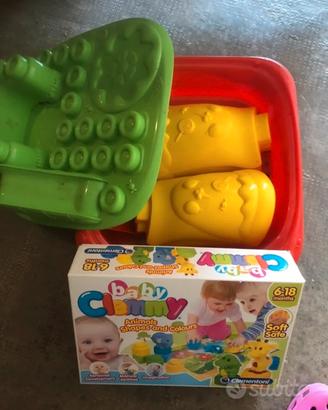 Tavolino gioco con mattoncini morbidi