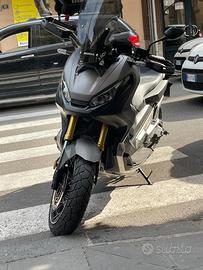 Xadv 750