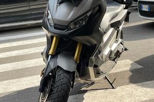 Xadv 750