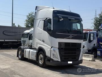 Volvo fh 500 i save 2023 intarder adr km 450mila