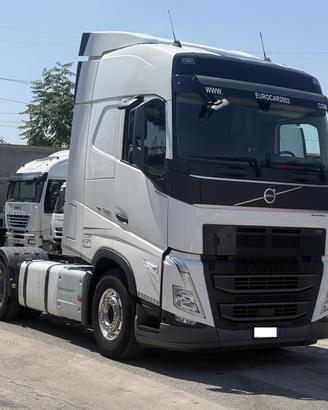 Volvo fh 500 i save 2023 intarder adr km 450mila