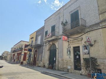 SOLUZIONE INDIPENDENTE ZONA MONTRONE VIA