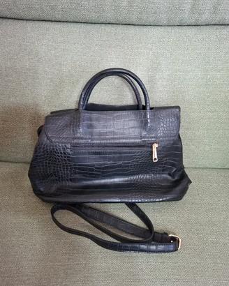 Borsa similpelle nera con tracolla
