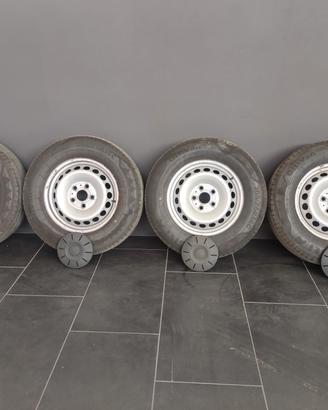 cerchi 16 vw crafter 2020 gomme 205/75-16