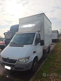 MERCEDES SPRINTER CON SPONDA