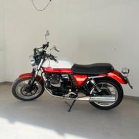 MOTO GUZZI V7 special