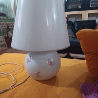 grande lampada da tavolo
