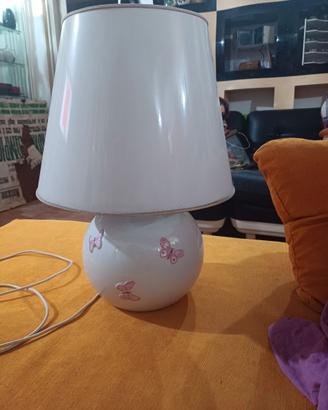 grande lampada da tavolo