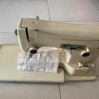 Macchina da cucire necchi lycia