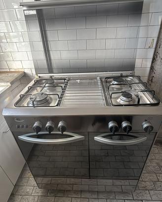 Cucina 4 Fuochi Inox con 2 Forni