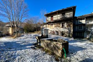 CASA SEMINDIPENDENTE A VIÙ