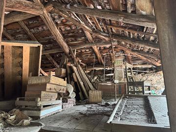 Rustico da ristrutturare