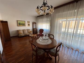 Ampia metratura in zona centralissima