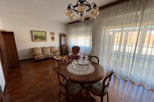 Ampia metratura in zona centralissima