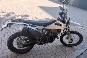 HUSQUARNA FE 250 4T - 2020 DA VEDERE