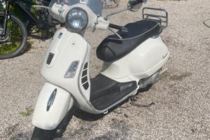 Vespa gts 300 ie