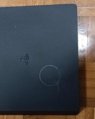PS4 usata in buone condizioni