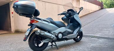 Yamaha T Max - 2001