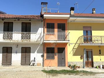 CASA SEMINDIPENDENTE A SANTO STEFANO ROERO
