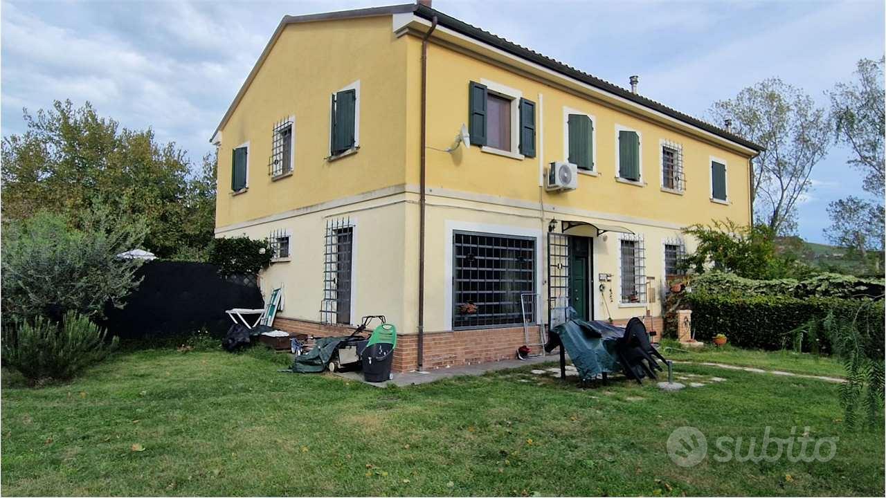 V004164 CASINE DI PATERNO - VIA SALINE