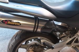 scarico Akrapovic per honda hornet 600 