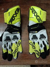 guanti moto