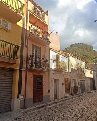 Casa Indipendente - Chiaramonte Gulfi
